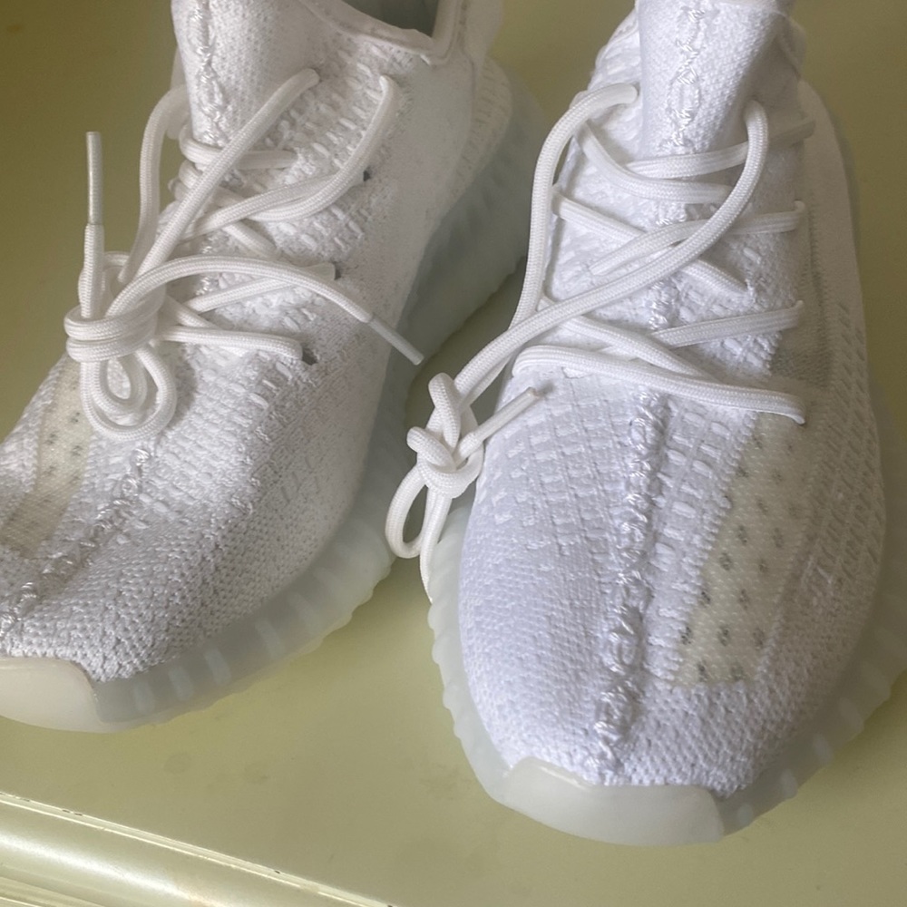 Women 7 1/2 Yeezys